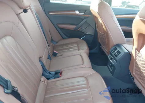 2021 Audi Q5 Premium 45 Tfsi Quattro S Tronic z USA, uszkodzony, nr VIN WA1AAAFY2M2058152